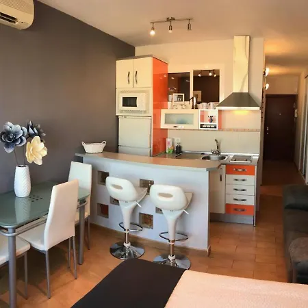Calle Hoyo Apartment *